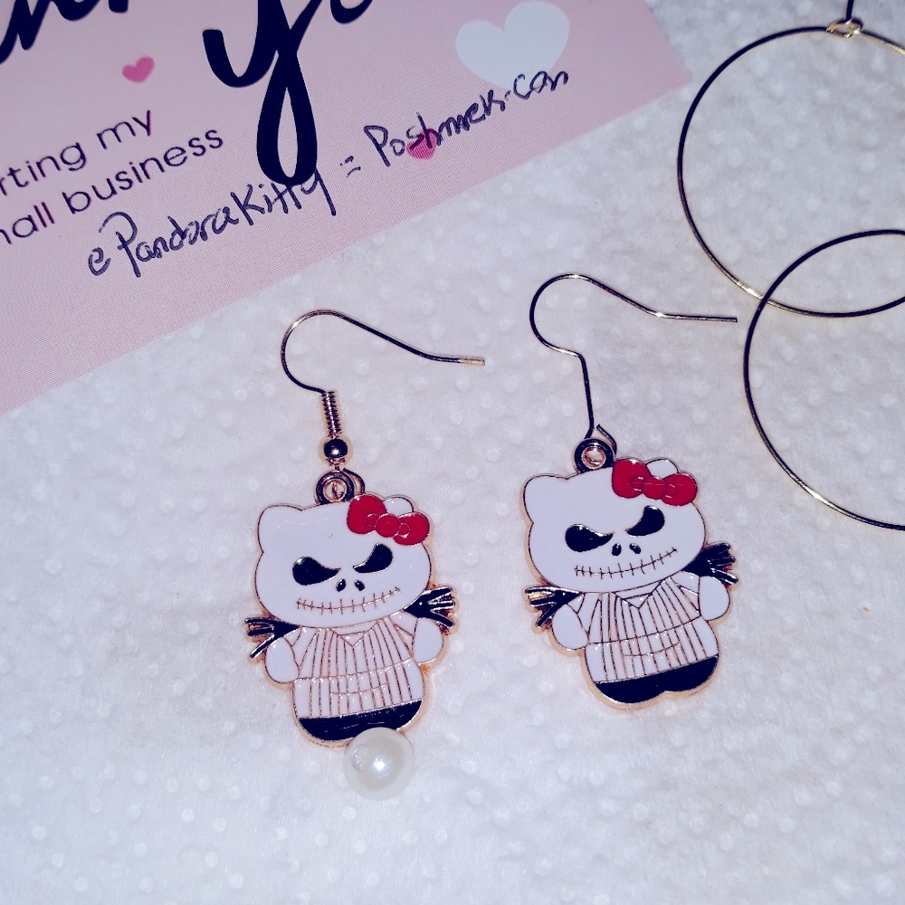 NWT Hello Kitty Scared Ghost Dangle Earrings Gold Enamel Stainless Jewelry NEW
